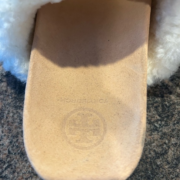 Tory Burch NWT never worn sandals - Picture 6 of 6